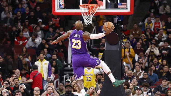 勒布朗·詹姆斯揭晓职业生涯三大高光时刻：决胜