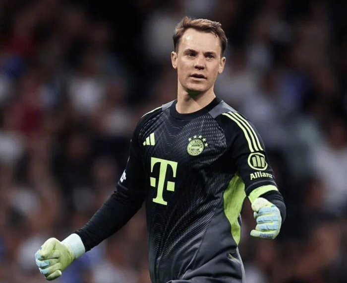 诺伊尔伯纳乌双城战15次扑救创纪录